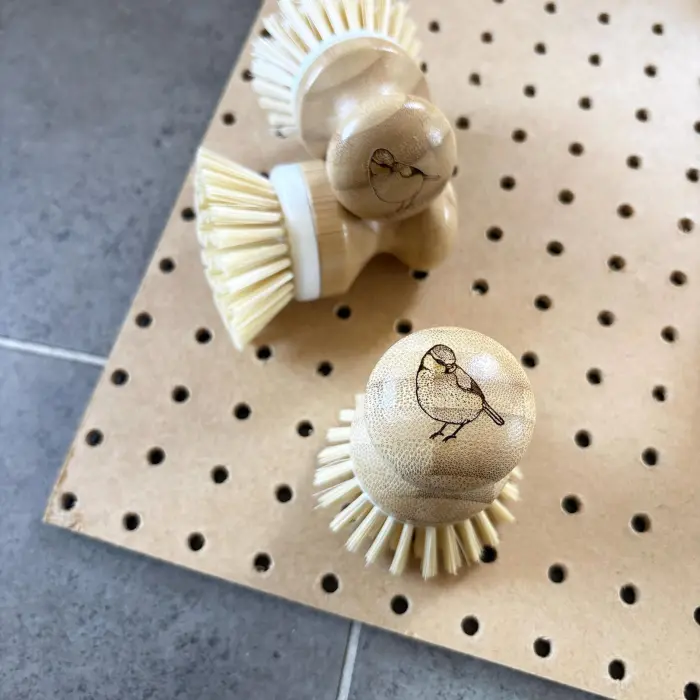 Bluetit Scrubbing Brush